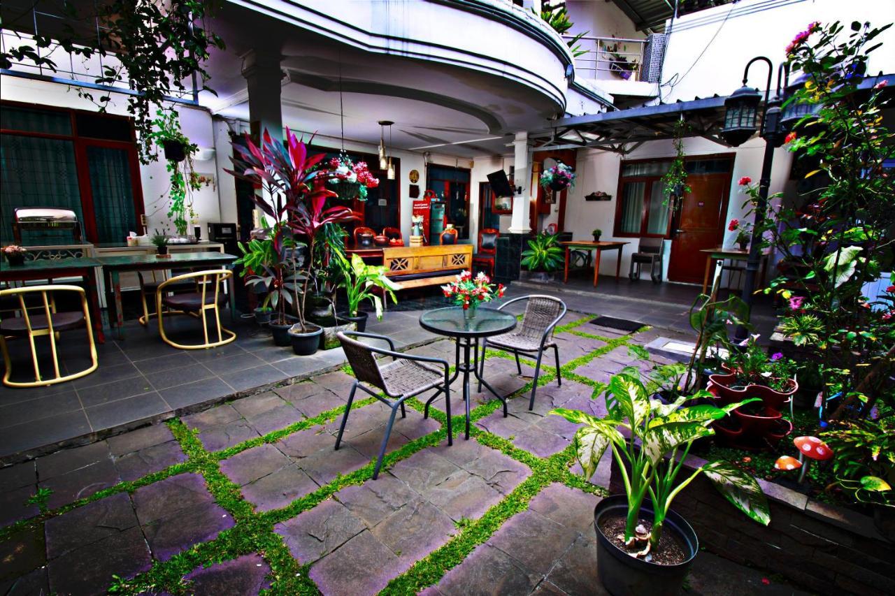 Fora Guest House Taman Lingkar Bandung Exterior foto